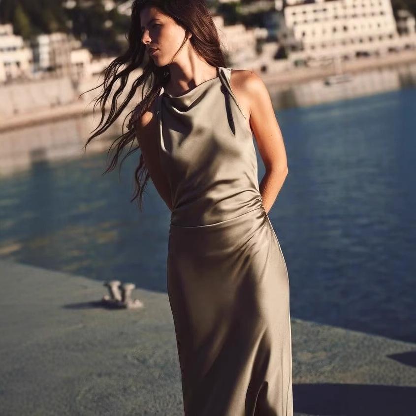 2024 European and American Fashion Black Silk Satin Midi Dress - Round Neck Sleeveless Design