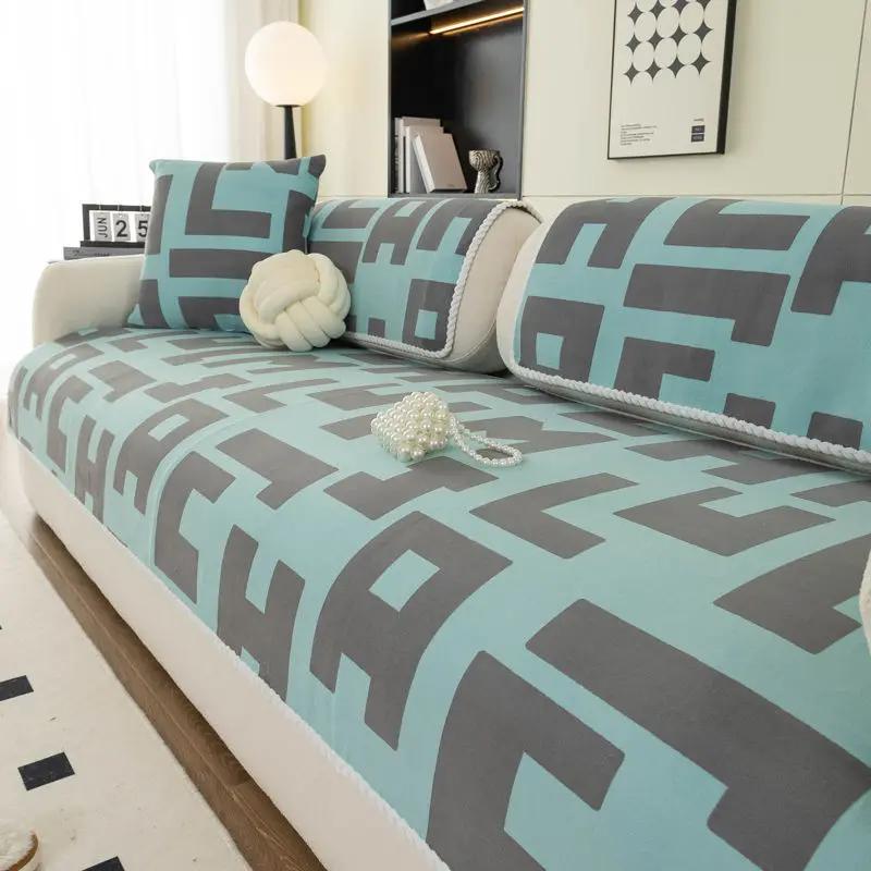 

Зимняя толстая молочная бархатная диванная подушка, новая плюшевая подушка, простая и модная кожаная диванная подушка, полотенце, чехол, полное покрытие 70x70