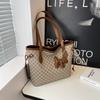 Large Capacity Women'S Fashion Commuter Shoulder Bag Vintage Printed Portable Tote Bag
