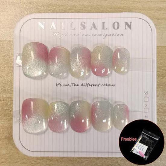 100% Handmade short round shape Candy Colored Full Cat Eye Fake Nail With Glue Art Simple Pearl smudged magic mirror powder Colorful Nails Fake Nails