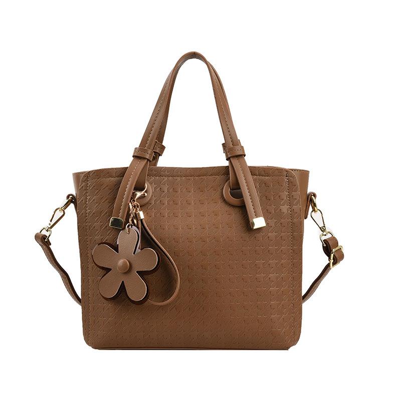 

Новый шокирующий дебют! Высококачественная сумка-тоут, идеальное сочетание моды и практичности. хаки