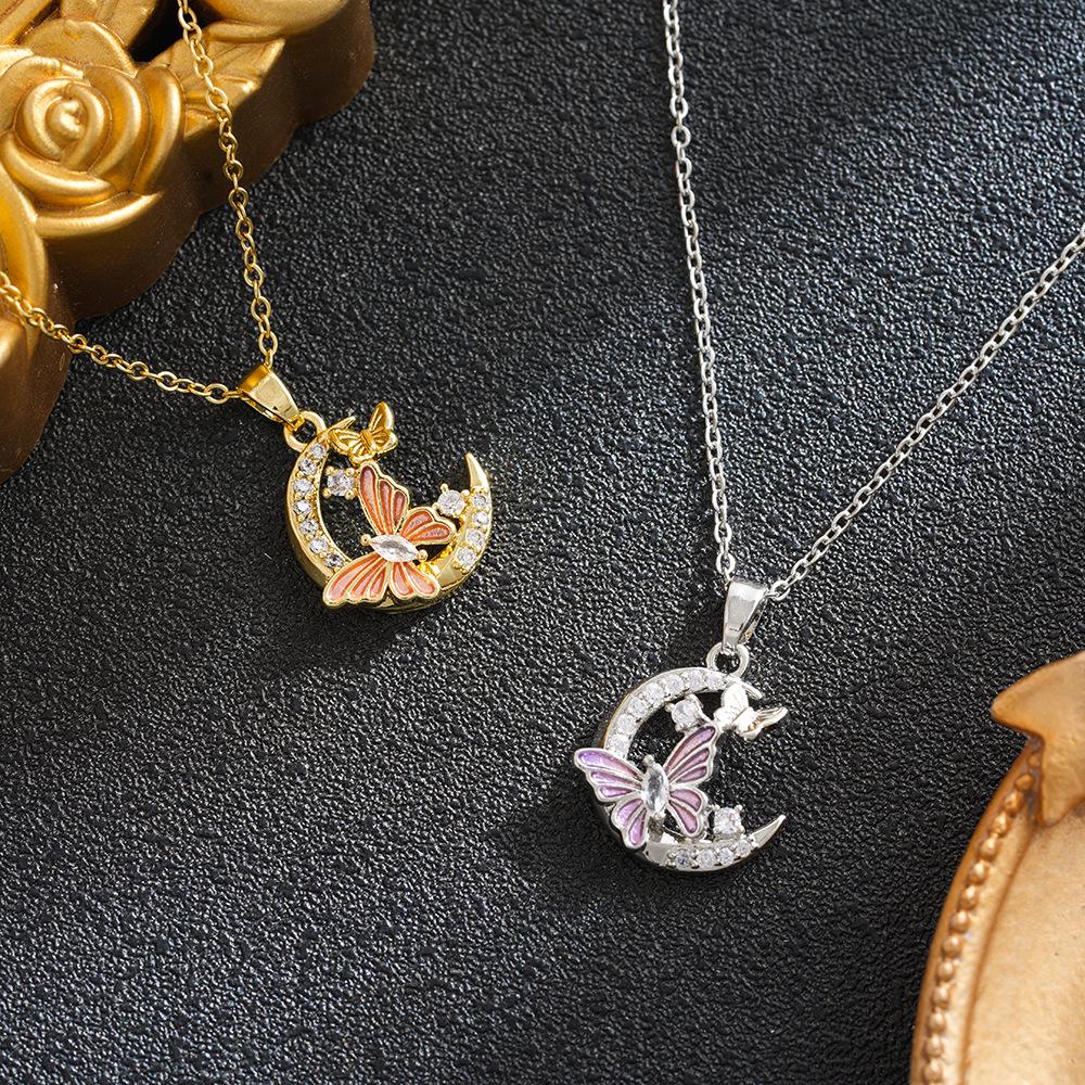 Elegant Moon Shadow Butterfly Necklace for Women – Rhinestone Clavicle Chain with Versatile Pendant