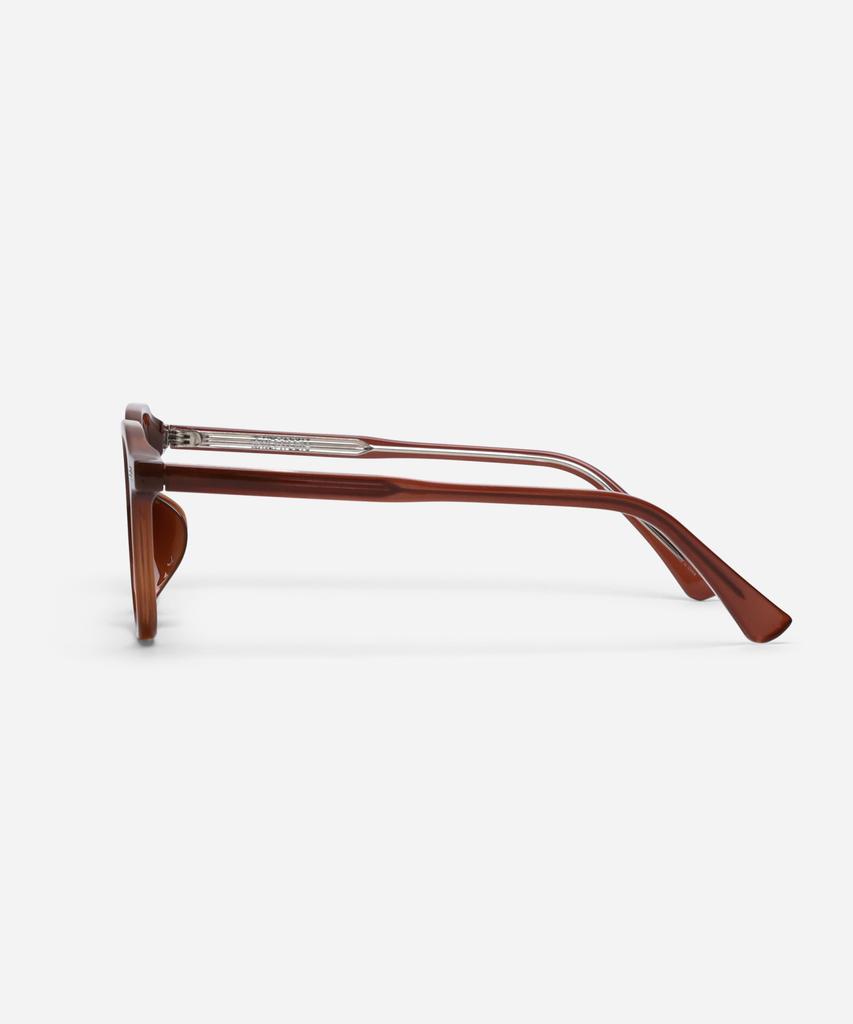 Neotelia Gati · Brown