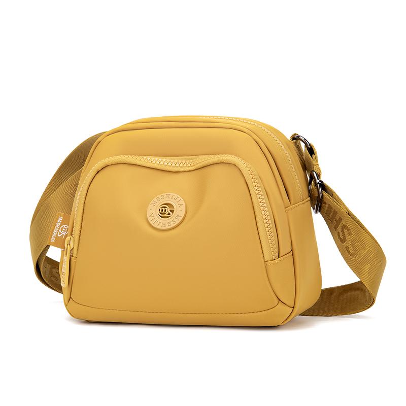 Stylish Crossbody Bag for Women with Adjustable Strap and Multiple Compartments for Daily Use and Travel