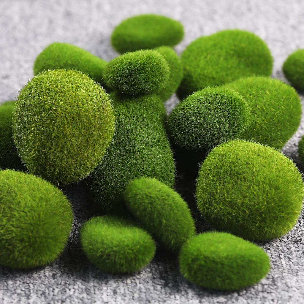 10PCS Artificial Moss Rocks 7 x 9cm Realistic Faux Stone Shooting Prop Decor Garden Glass Container Crafts