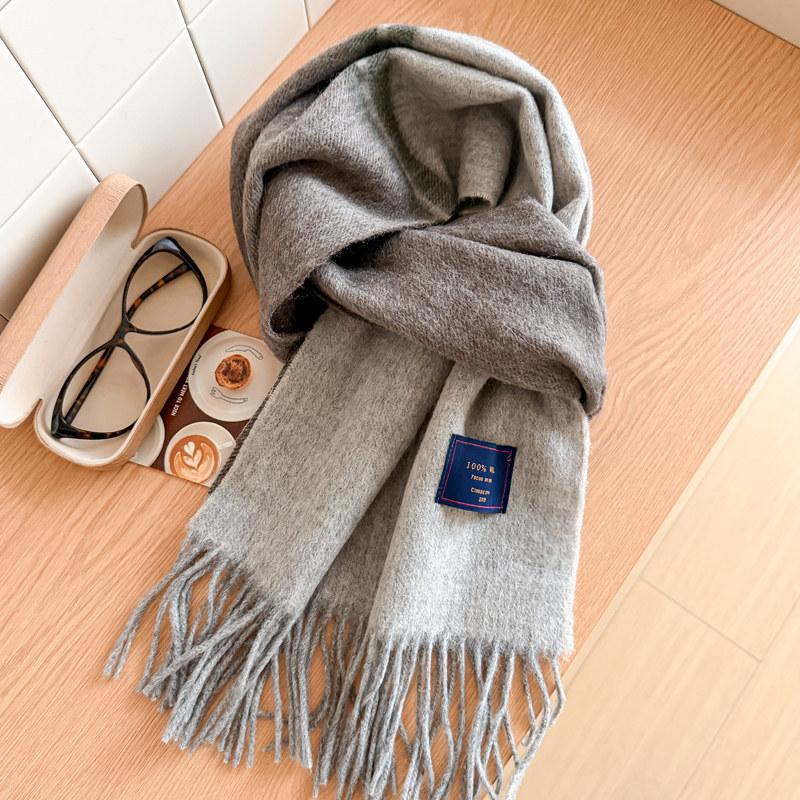 111% pure blue-gray plaid scarf for men and women, winter knitted to keep warm, high-end temperament plaid scarf