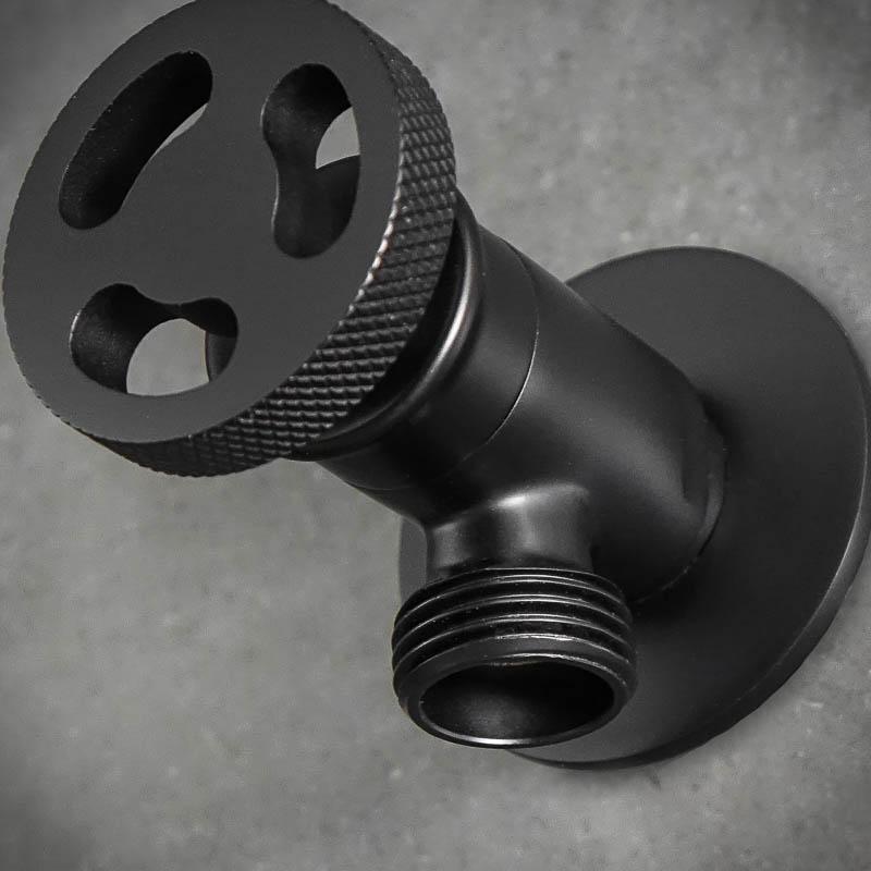 SALFORD angled black hose tap