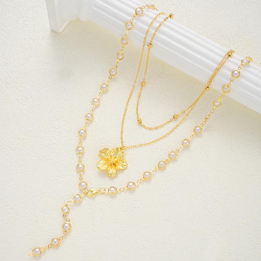 3 Pcs Elegant Flower Pendant Necklaces Set for Women Vintage Simple Pearl Bead Chain Necklaces Fashion Daily Party Jewelry Gifts