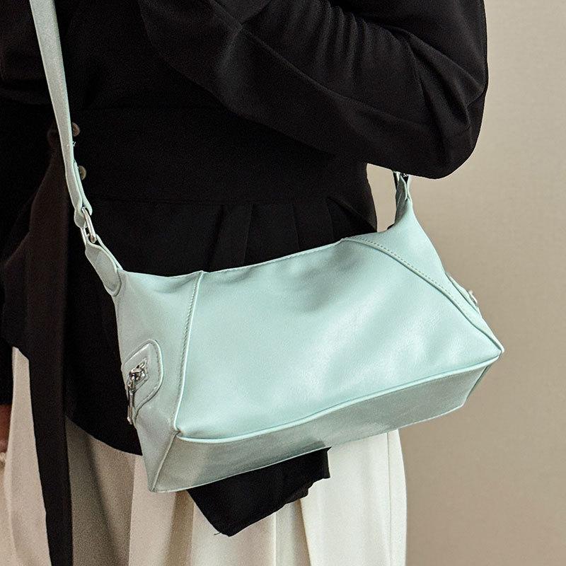 2025 New Personalized Spice Girl Style Simple Trendy Cool Solid Color Tote Bag Fashionable Versatile Commuter Soft Leather Messenger Bag Women