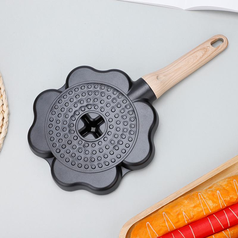 Heart-shaped Non-stick Maifan Stone Breakfast Pan with Four Holes for Eggs, Dumplings, and Hamburgers