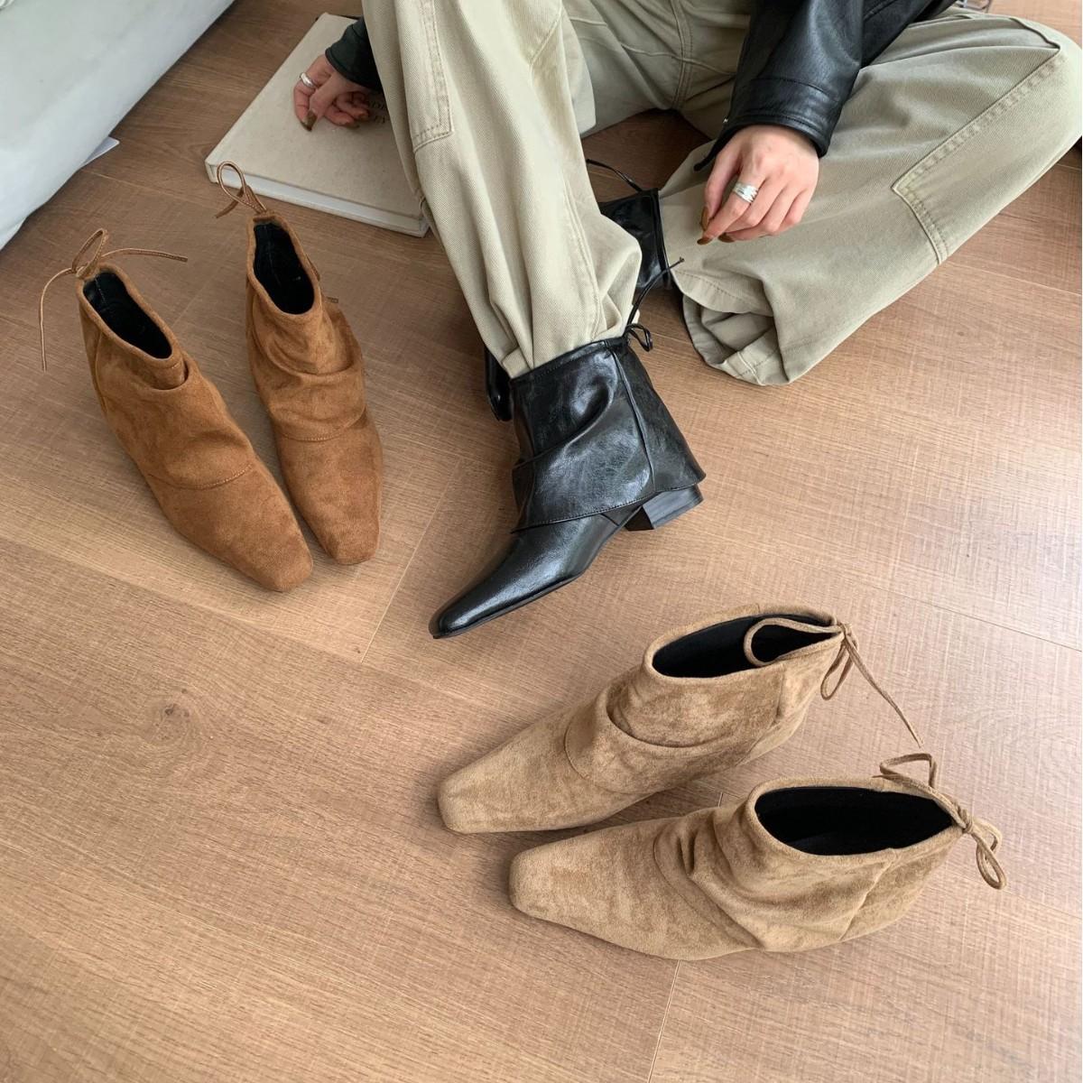 

2025 новые осенне-зимние ботильоны из ретро-коричневой замши на молнии, корейские, с квадратным носком и толстым каблуком, короткие ботинки для женщин 39 чёрный