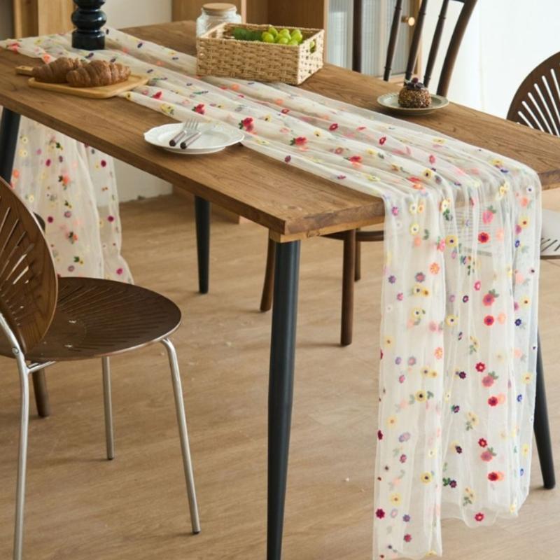 Elegant Lace Embroidery Tablecloth For Dining Table Decoration Polyester Fabric And Easy To Cleaning