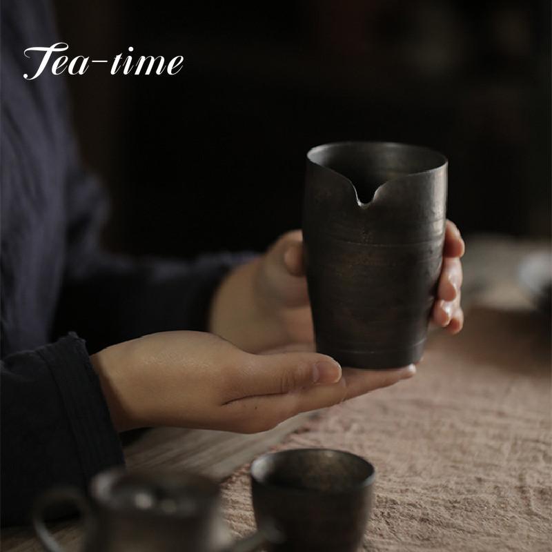240ml Handmade Thin Tire Ceramic Tea Pitcher Retro Japanese Rough Pottery Fair Cup Tea Divider Chahai Kung Fu Teaset Accessories