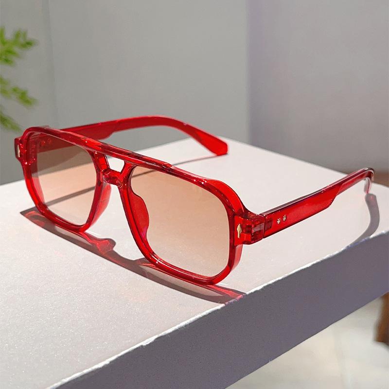 Square Sunglasses Fashionable Green Ocean Lenses Uv400 Glasses Men'S And Women'S Fashionable Rivet Sunglasses