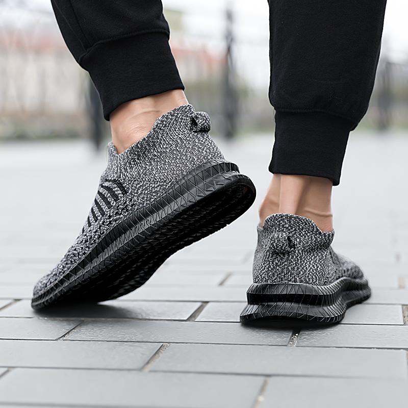 Men’s Moccasins Loafers Casual Slip on Walking Shoes Summer Men’s Slip-ons Lightweight Socks Shoes for Boy Large Size 38-46