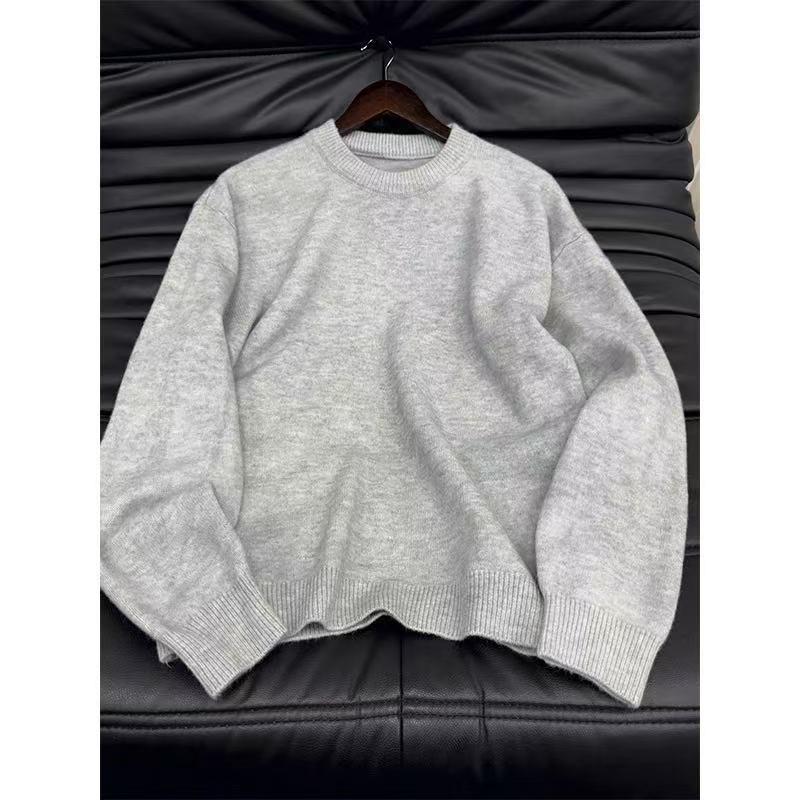 Men s Grey Loose Fit Round Neck Knit Sweater for Autumn/Winter M