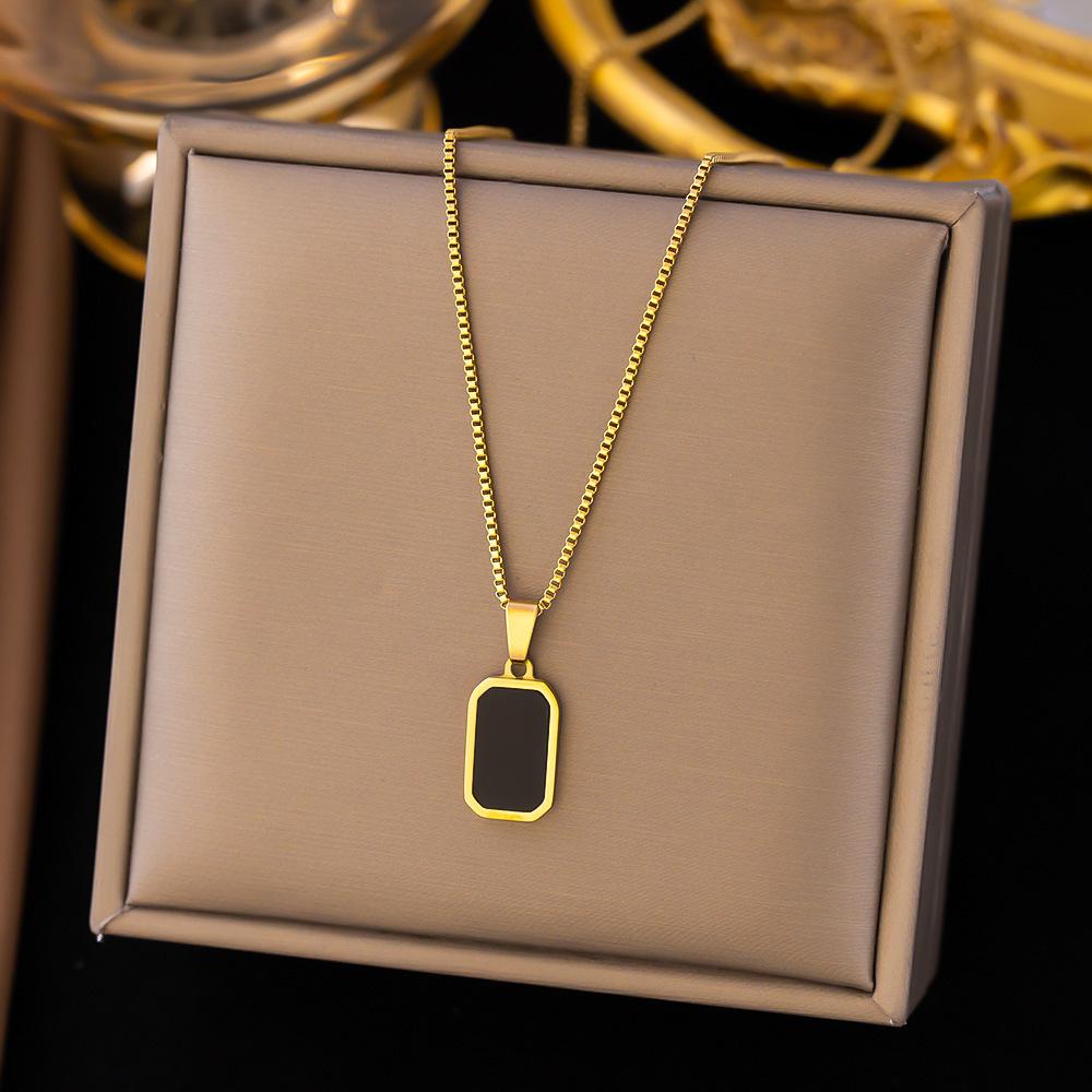 Elegant Titanium Steel Clavicle Necklace for Women - Trendy, Durable, and Fashionable