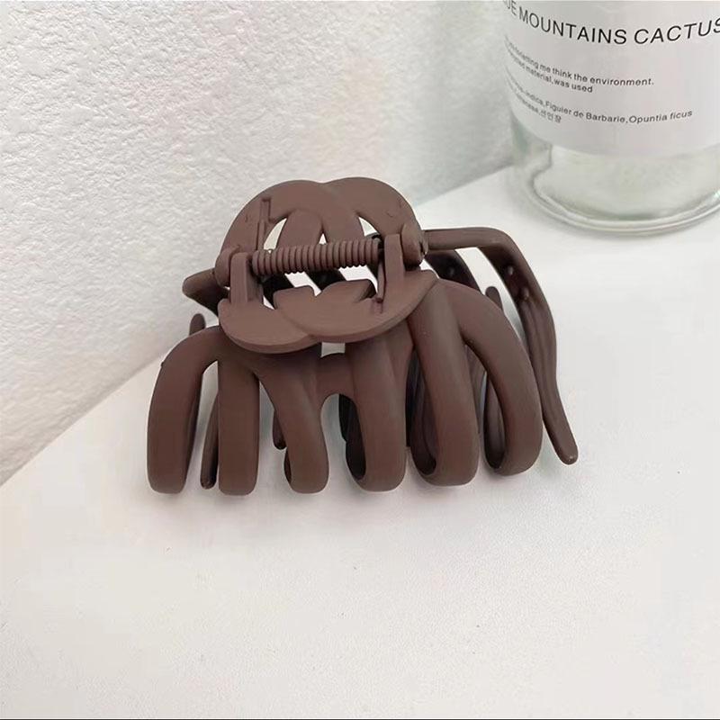 Extra Large Durable Pumpkin Claw Clip for Thick Hair - Wide, Non-Damaging Rubber Grip