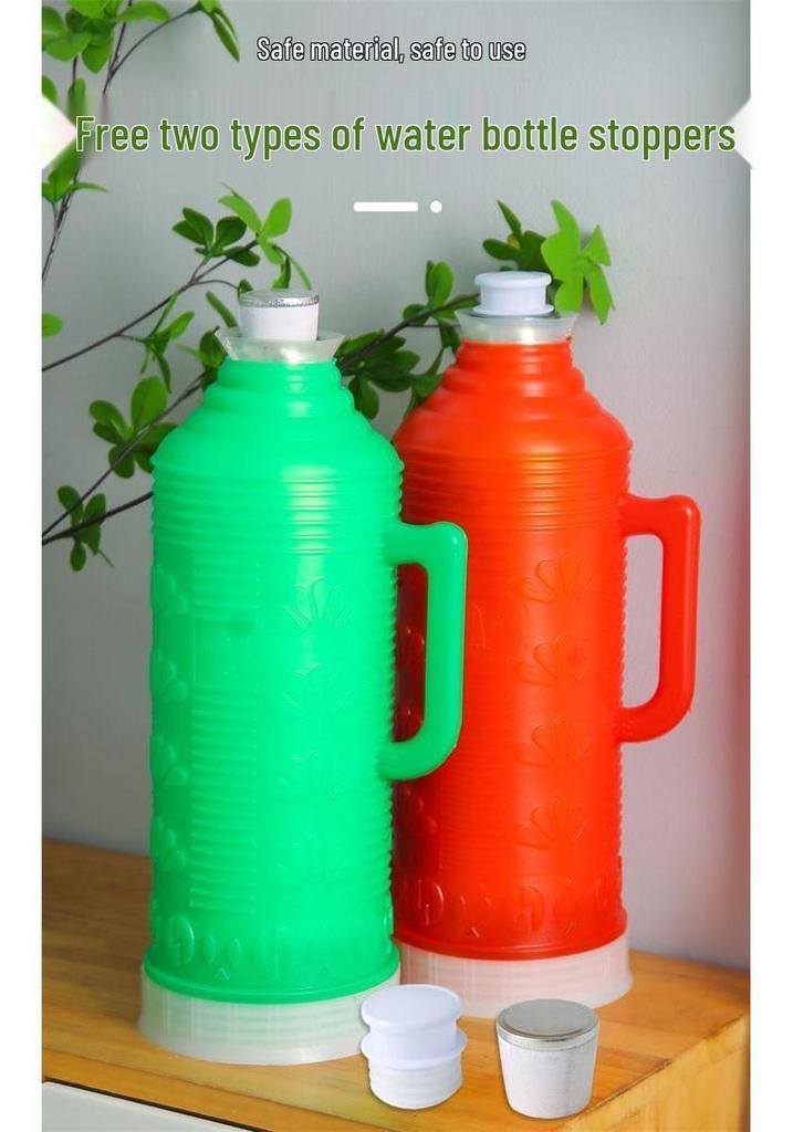 Large Capacity Insulated Thermos Flask with Traditional Design and Durable Plastic Shell, Ideal for Home and Dorm Use.