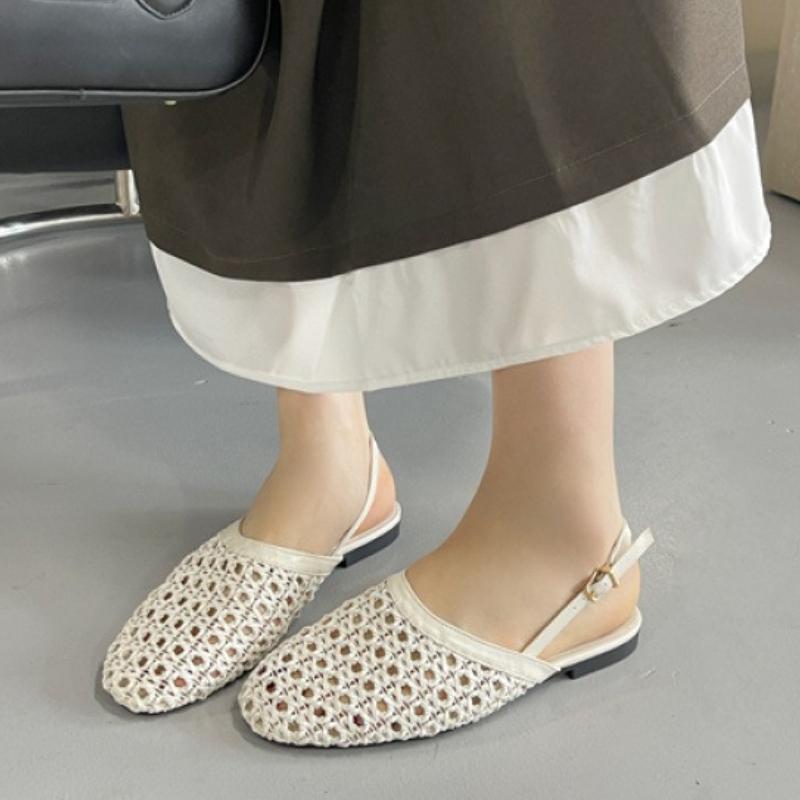 Fashion Retro Mesh Woven Women Sandals Fashion Round Toe Back Strap Buckle Flat Sandals Comfortable Breathable Non-slip Beach Sandals