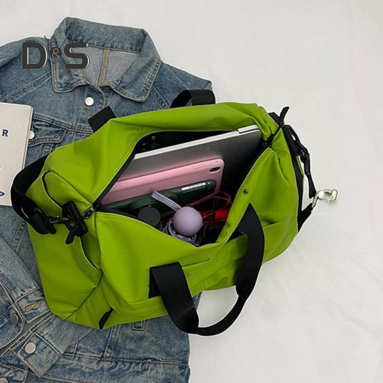 Small Duffel Bag for Sports Gym Bag with Shoe And Wet Clothes Compartment Waterproof Carry-on Travel Bag for Women And Men Weekend Getaway