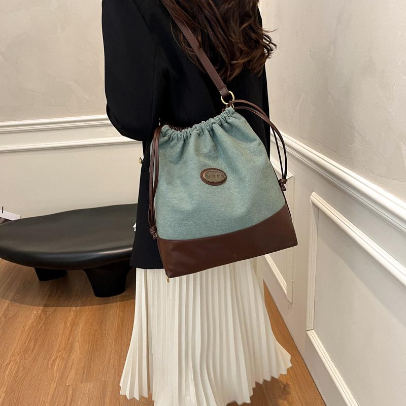 Women's Retro Plaid Hand-Carry Crossbody Commuter Bag, Autumn/Winter Portable Bucket Style