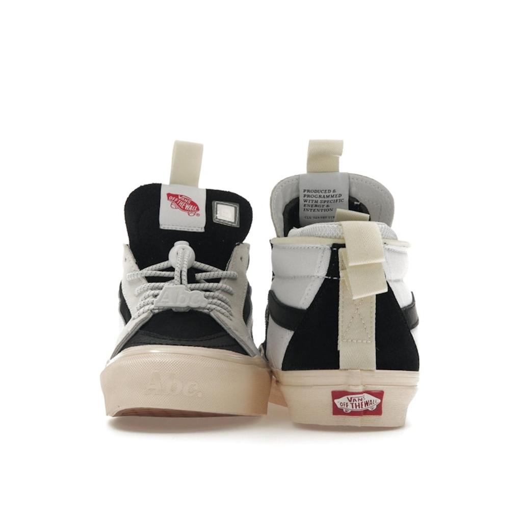 Advisory Board Crystals x Vans Sk8-Hi EXT Black White Unisex Sneakers VN000BW6BZW