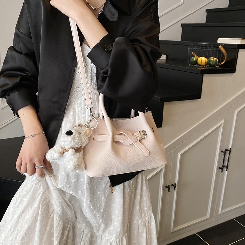 Premium Sense Large Capacity Portable Bucket Bag Women'S Foreign Light Luxury Versatile Shoulder Messenger Bag