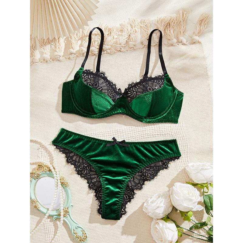 

European and American Autumn/Winter Sexy Lace Trim Bra Set - Pure Desire French Lingerie Two-Piece Anti-Sag Design Medium