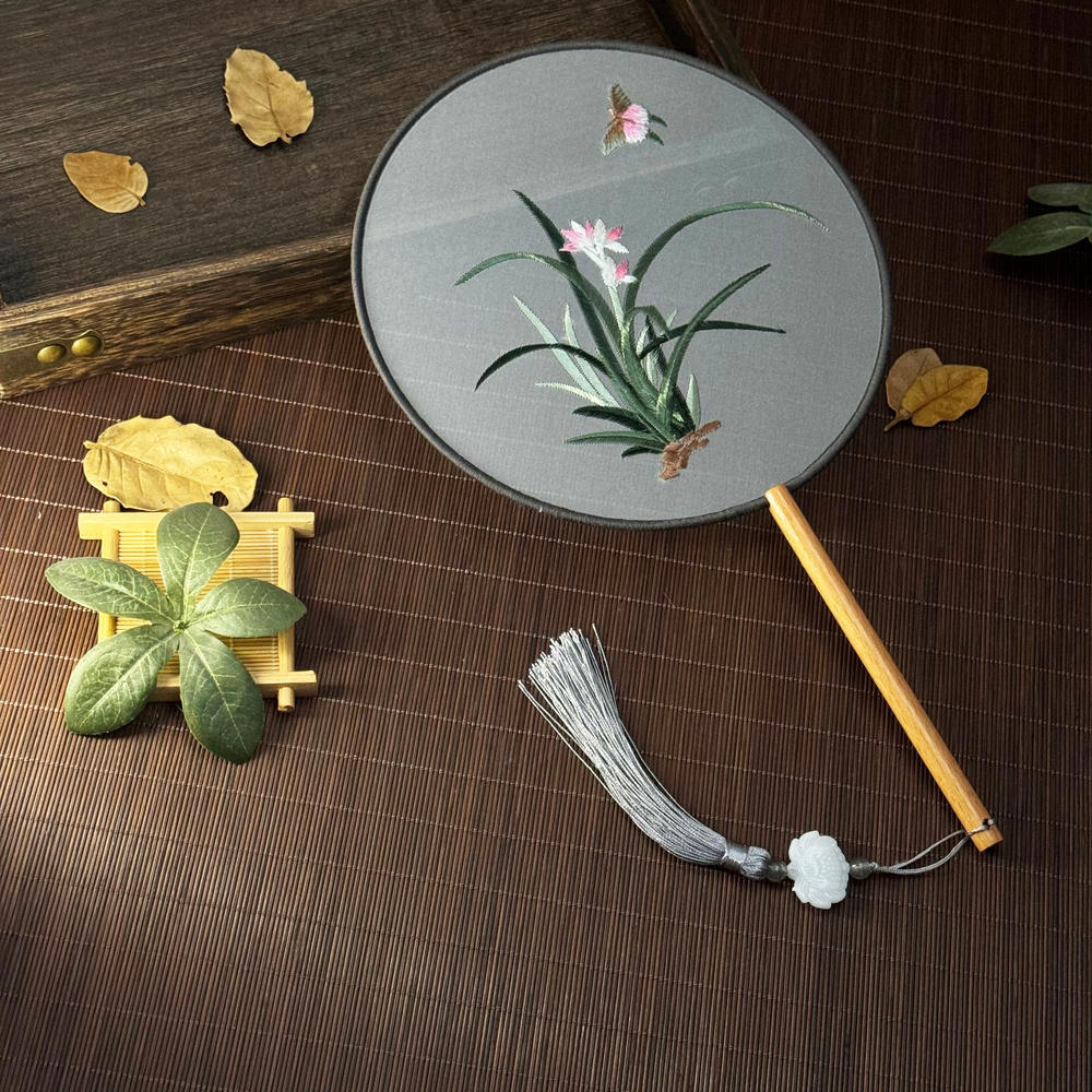 Red Flower Silk Fan Double Sided Embroidery Round Fan Chinese Palace Hanfu Hand Fan Craft Wedding Gift For Guests Home Decor