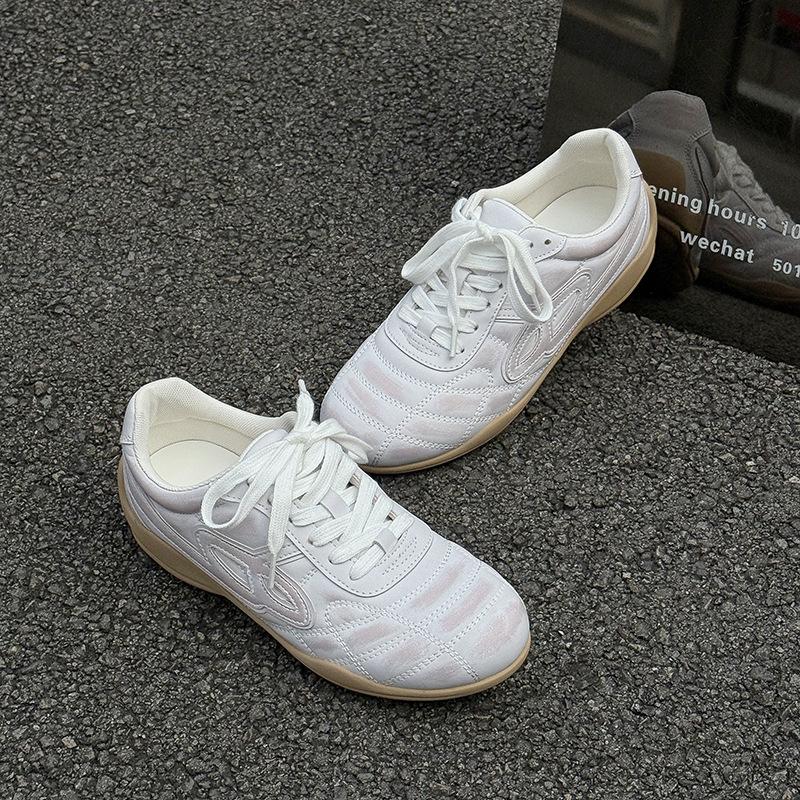 

Platform-soled muffin German training shoes women s summer 2025 new fashion versatile and comfortable sports and leisure striped Forrest Gump shoes 35