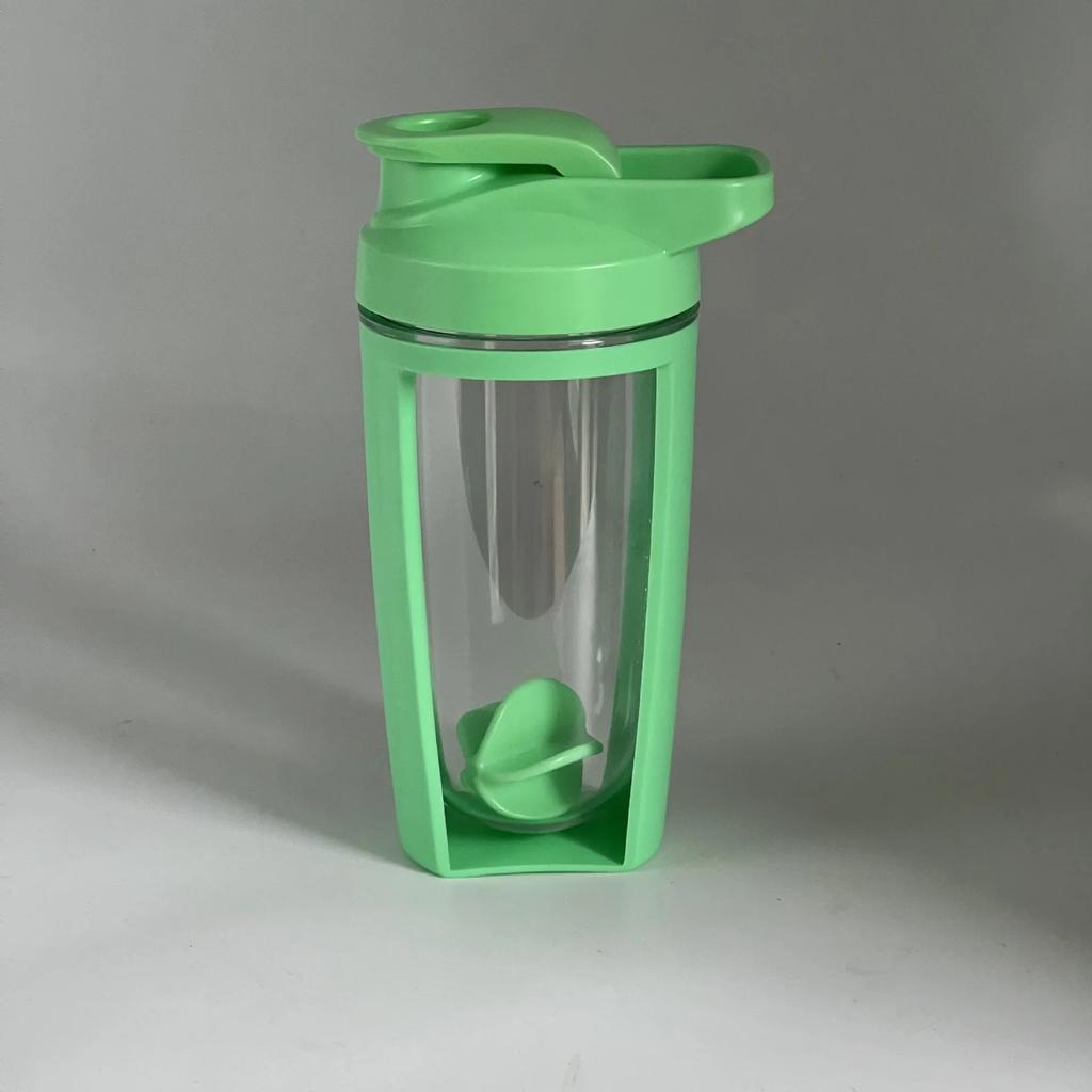Shakerbecher 500ML Kunststoff Doppelschichtig Graduiert Langlebig Auslaufsicher Proteinshake Mischen für Fitness Sport Flasche Wasser