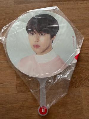 BTS ungeöffnete Rapcell Konzertbilder Spruchband Jimin