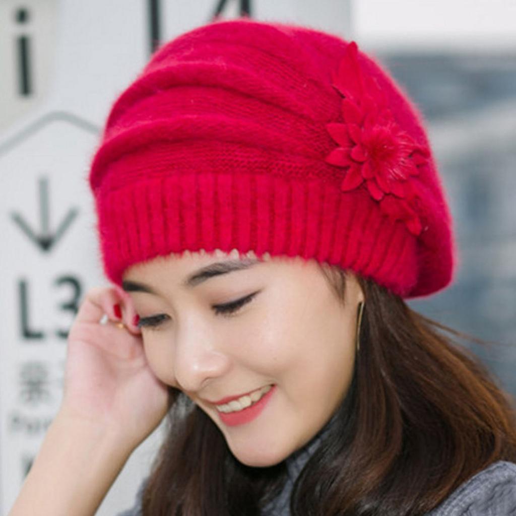 Fashionable Beret Hat With Plush Rabbit Furs Flower Decors Pullover Brimless Hat for Women Office Winter Head Accessory