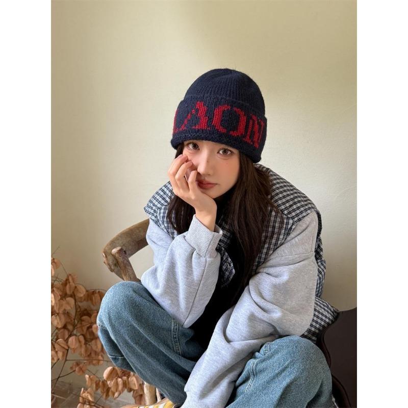

New Big Head Wool Hat for Women In Autumn and Winter Face Showing Small Letters Knitted Hat Red Warm Hat Cold Hat Men