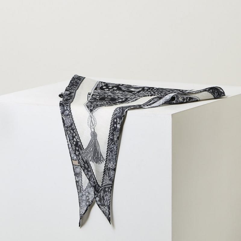 Daks Navy Pattern Silk Blend Scarf Dcsc6e490n2