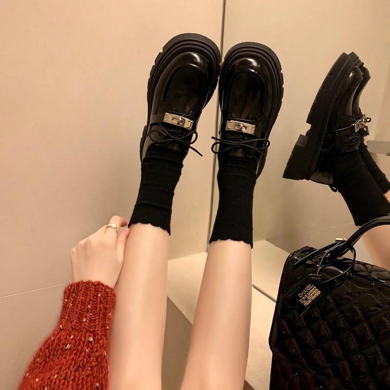 Новый продукт 10 декабря Колледж Лидс Туфли из маленькой кожи с серебряной пряжкой и ремешком с круглым носком 34 6598₽