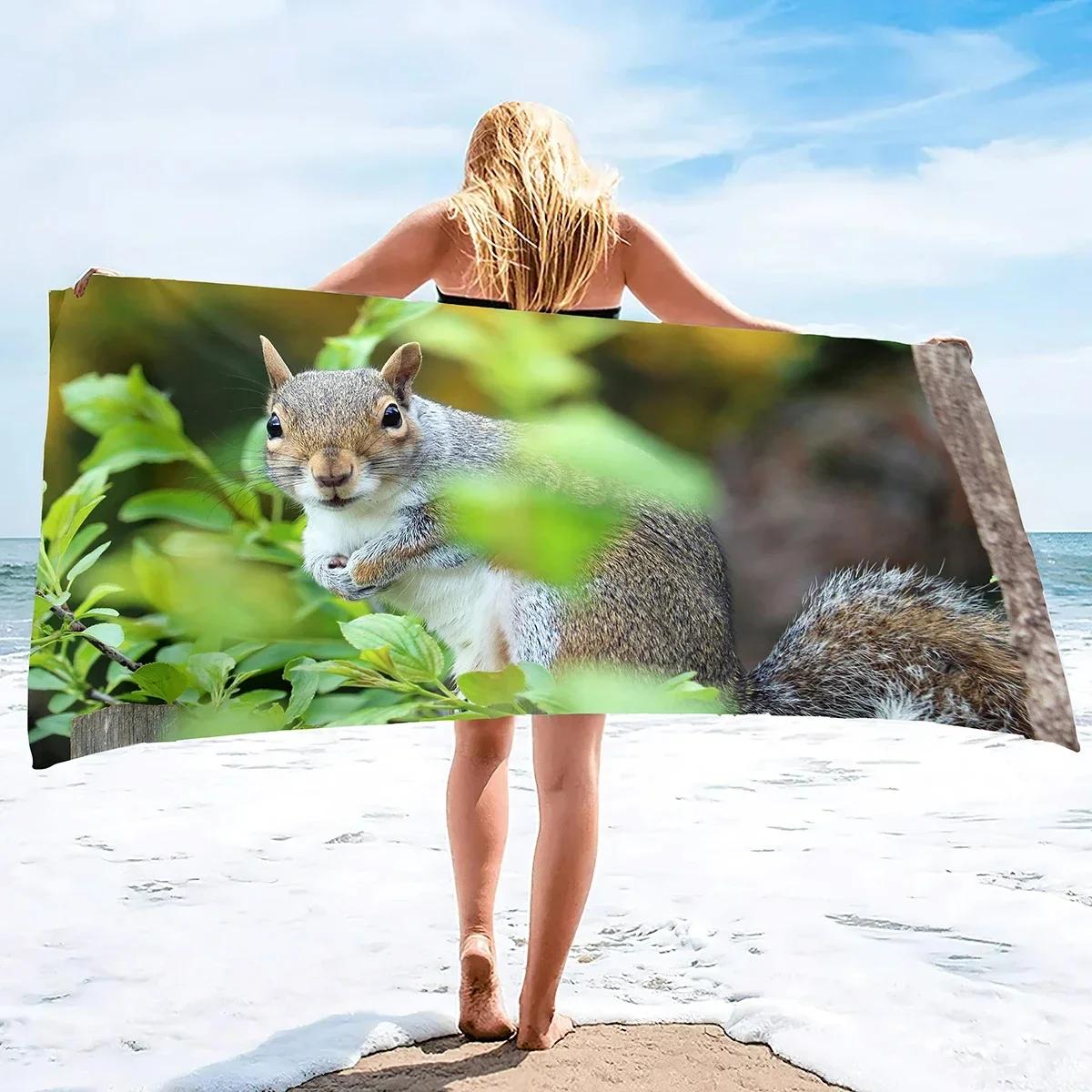 

Cute Squirrel Beach Towel Oversized Quick Dry Wild Animal Bath Towels Soft Microfiber Lightweight Pool Towel for Swim Spa Sport W30*H60(CM)