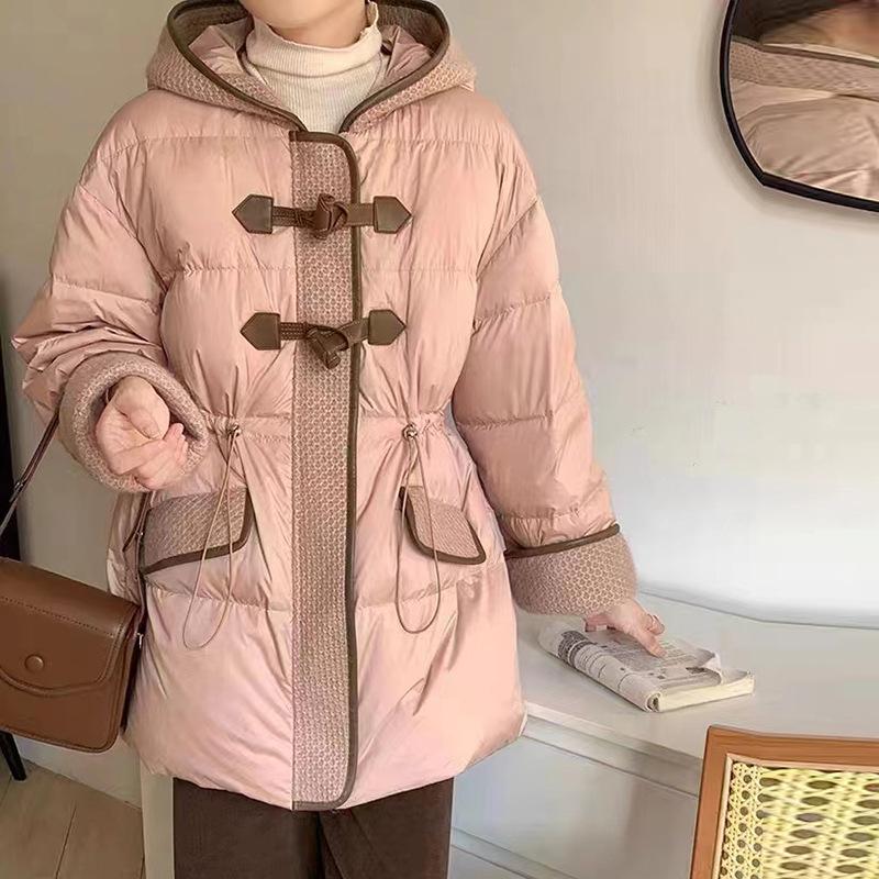 Hooded horn buckle down jacket women's 2024 winter new fashion sweet waist drawstring warm white duck down jacket
