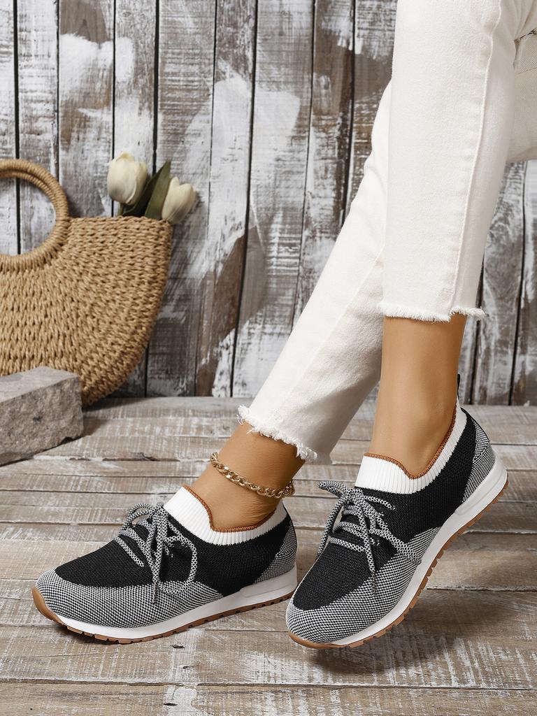 Foreign trade large size flat-bottomed sports and leisure shoes women's 2025 autumn new comfortable and breathable fly-woven mesh lightweight runnin