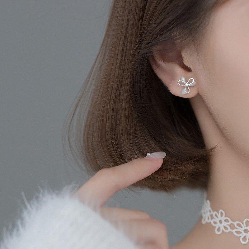 925 Sterling Silver Cute Romantic Clover Synthetic Opal Korean Stud Earrings for Women Sweet Wedding Party Jjewelry Gift