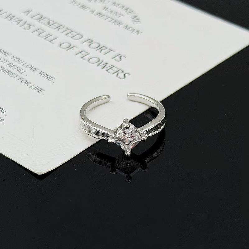 Gentle Personality Single Diamond Simple Diamond Ring Open Ring Women'S Commuting Niche Design Sense Stacked Index Finger Ring