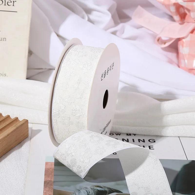 

10Yards 25/40mm 3D embossment Flower Wrinkle Ribbon DIY Accessories for Bows Bouquets Gift Wrapping Sewing Clothes Materials 25mm-10yards белый