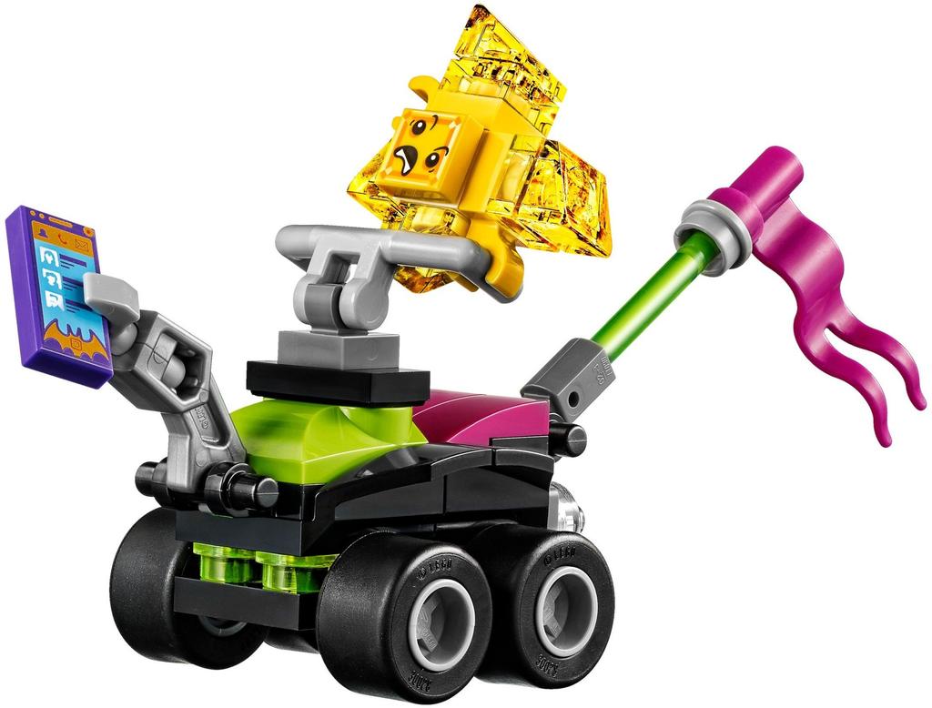 LEGO Super Hero Girls Batgirl Batjet 41230