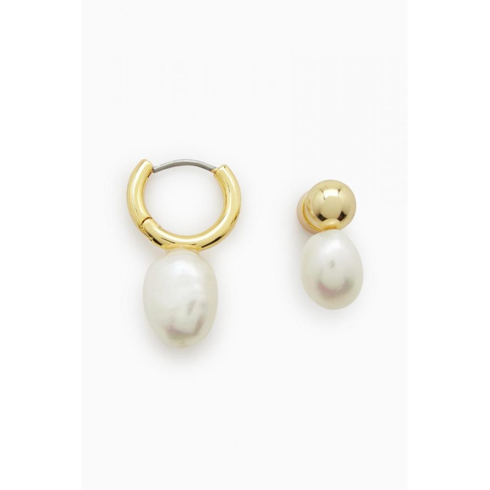 Cos Japan Asymmetrical Pearl Earrings