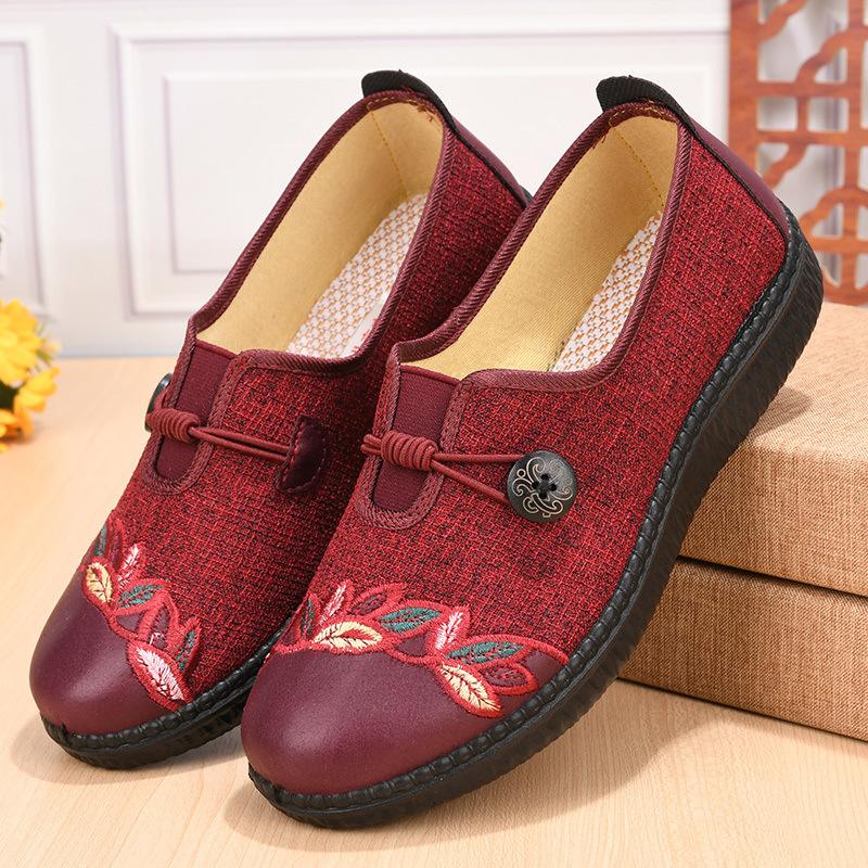 Old Beijing Cloth Shoes Women In the Elderly Mother Shoes 70 Years Old Grandma Shoes 80 Years Old Elderly Shoes Flat Breathable Women's Single Shoes