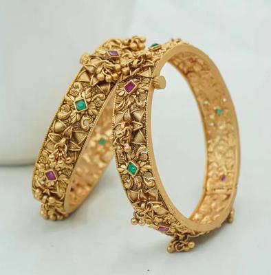 Conjunto de brazalete de cobre chapado en oro verde rubí