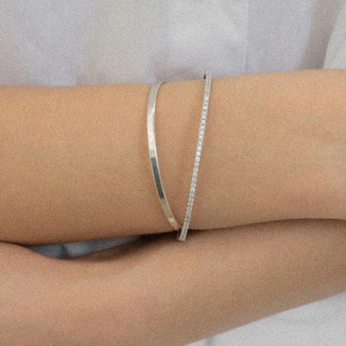 [White Gold] Buckle Cubic Bangle