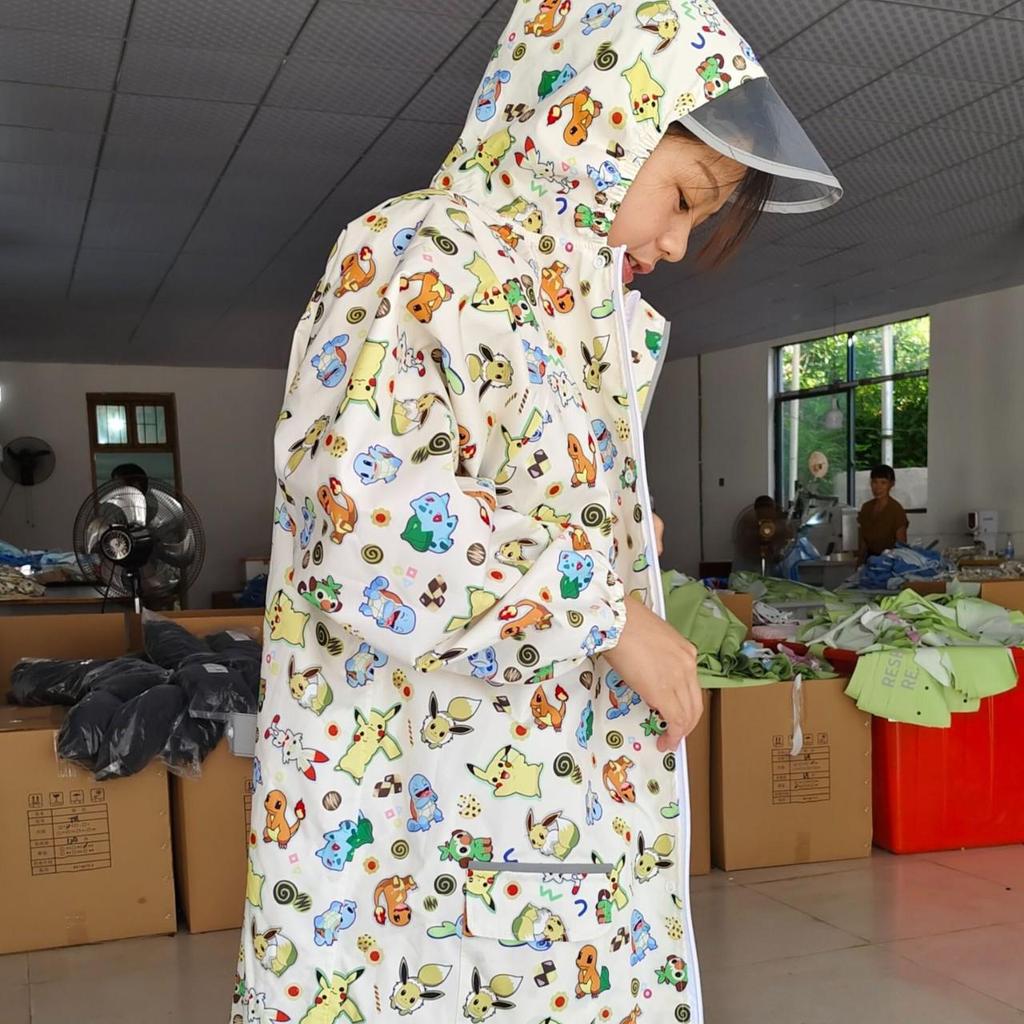 Japanischer Ganzkörper-Regenponcho für Kinder mit Rucksackhülle
