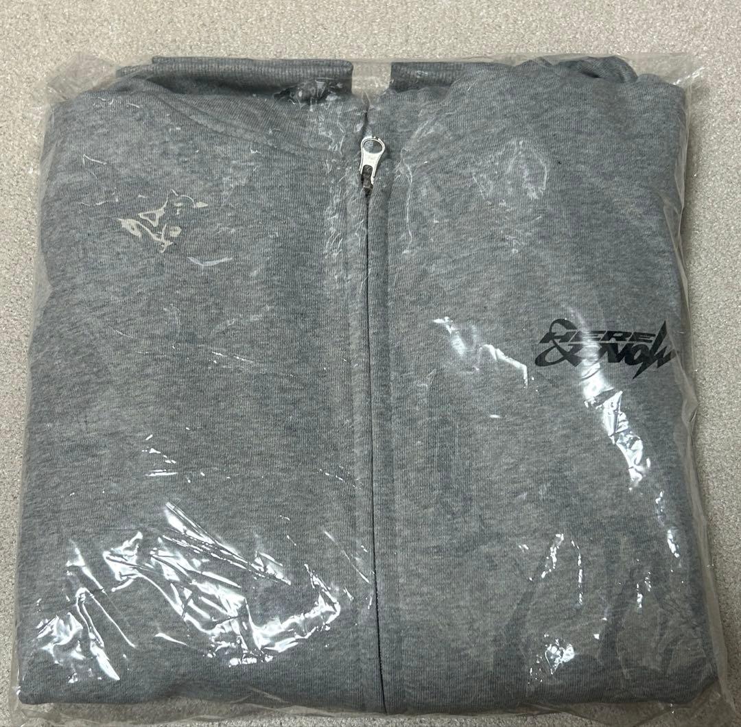 

[USED] ZB1 HERE&NOW MD Goods Korean Hoodie Parka